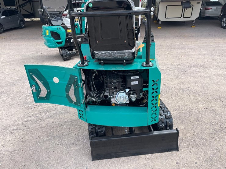 #3004-•-unused-2026-cfg-mini-excavator-image-16
