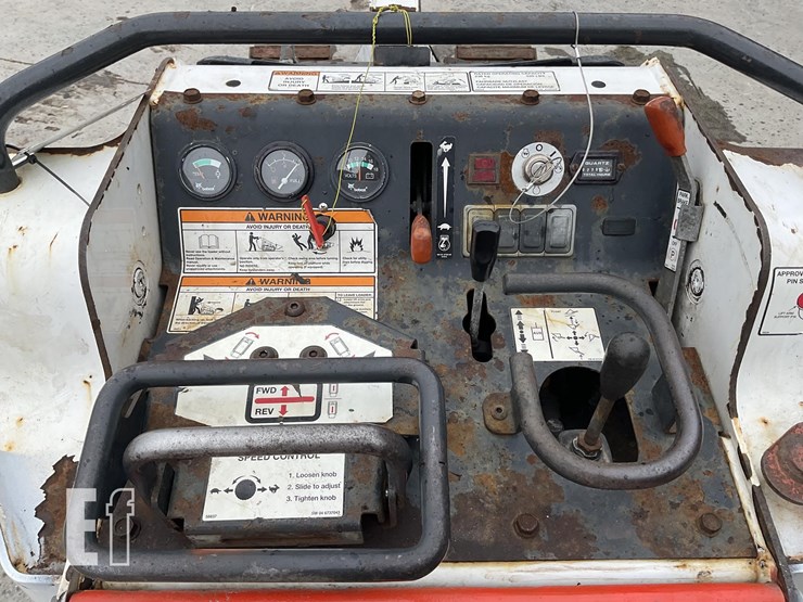 2004-bobcat-mt52-image-15
