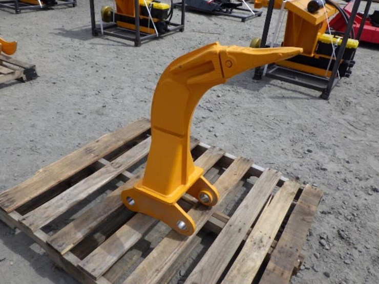 caterpillar-305-image-1