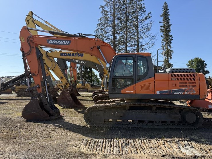 2013-doosan-dx225-ll-image-1