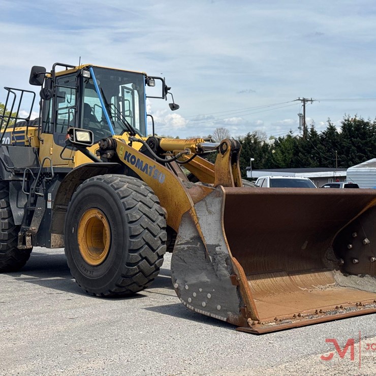 2017 KOMATSU WA470-8