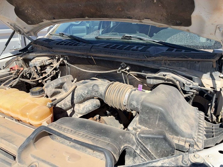 2016-ford-f150-lariat-image-24