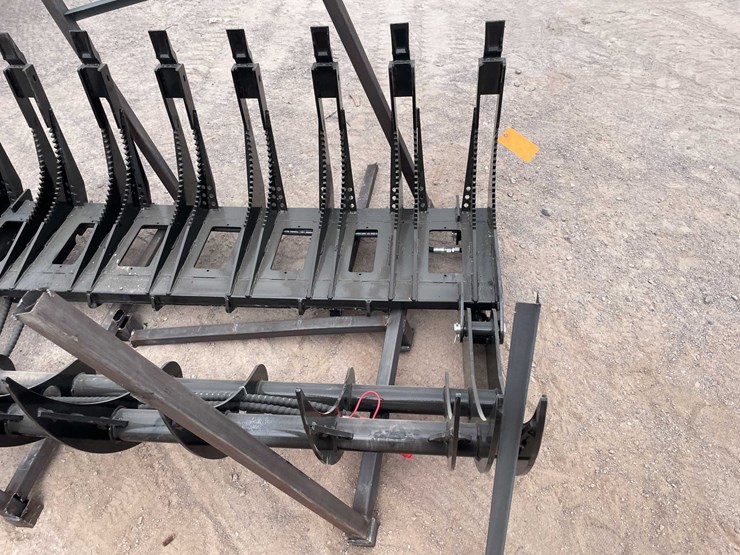 #3119-•-unused-2026-skid-steer-curved-log-grabber-image-8