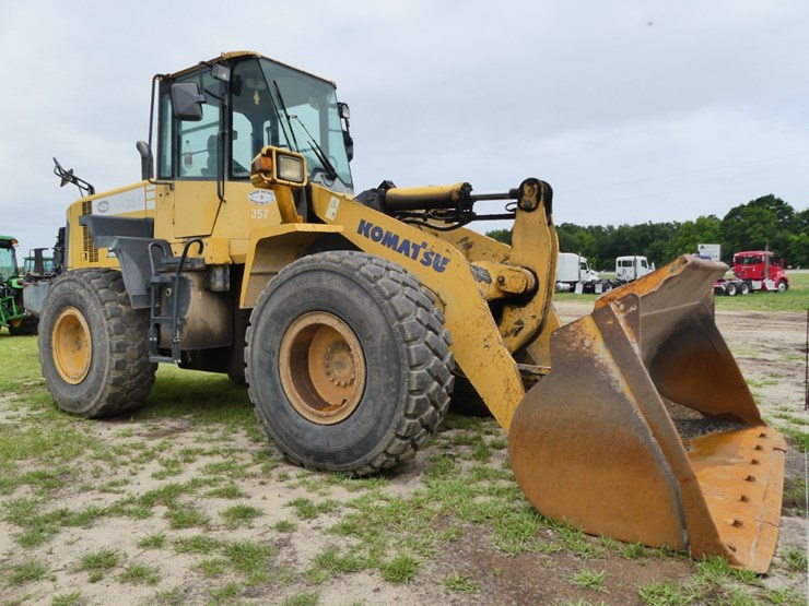 komatsu-wa320-image-1