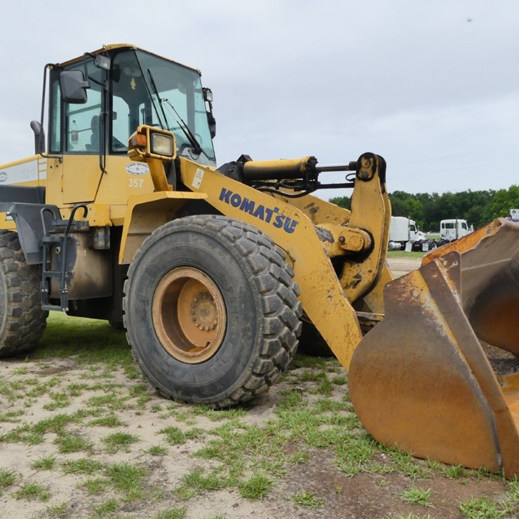 KOMATSU WA320