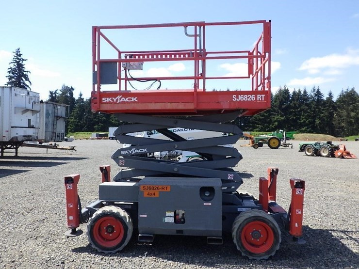 2019-skyjack-sj6826rt-image-8