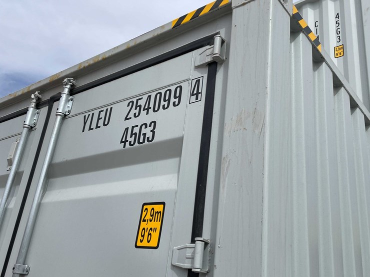 #100-•-40'-high-cube-storage-container-image-36