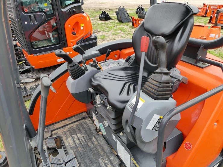 kubota-kx71-3-image-11