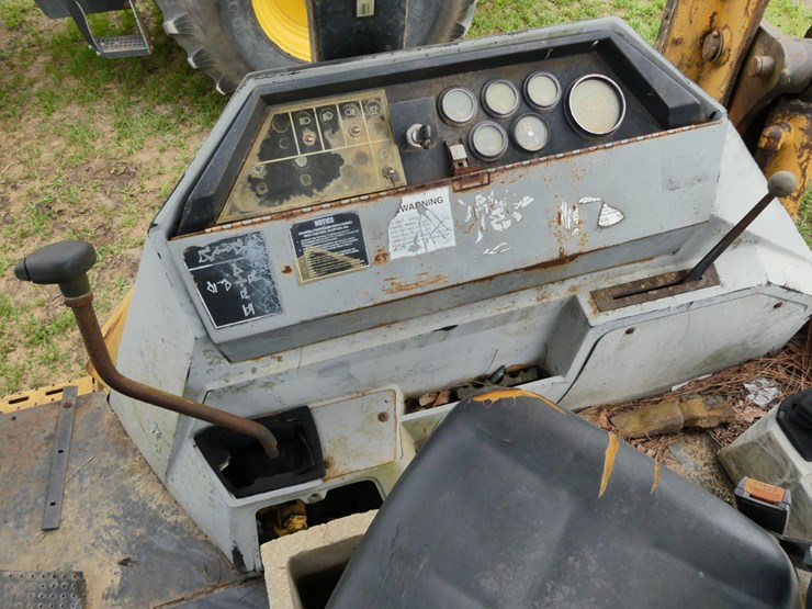 caterpillar-416b-image-16