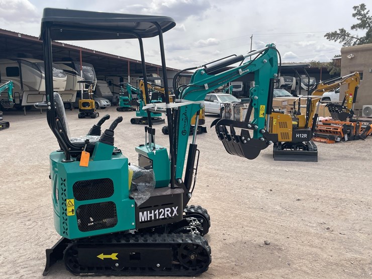 #3005-•-unused-2026-cfg-mini-excavator-image-5