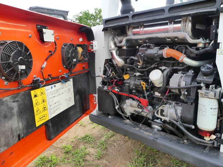 2023-bobcat-t770-image-9