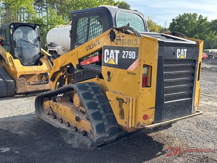 2015-caterpillar-279d-image-4