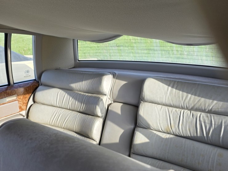 1983-buick-park-avenue-4dr-sedan-image-7