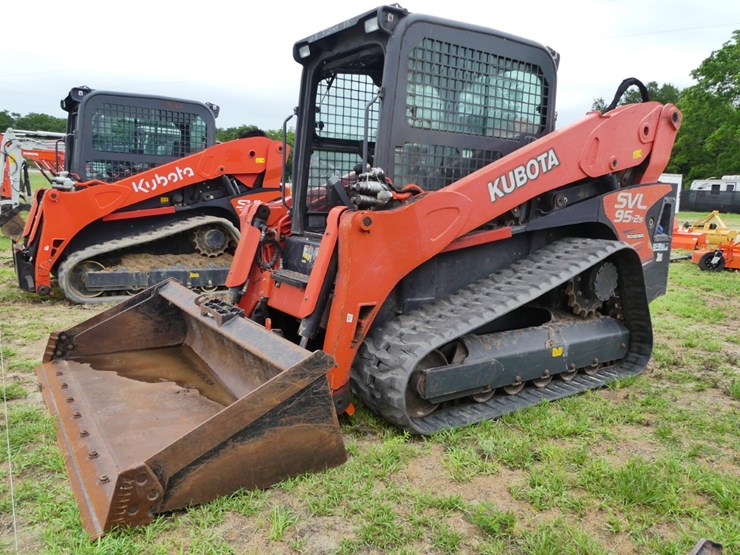 2020-kubota-svl95-2s-image-1