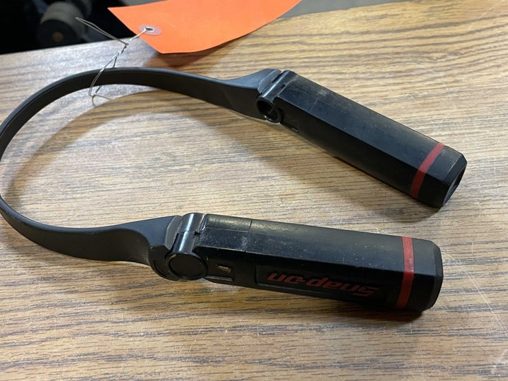 #2538-•-snap-on-neck-flashlight-(pr13)-image-5