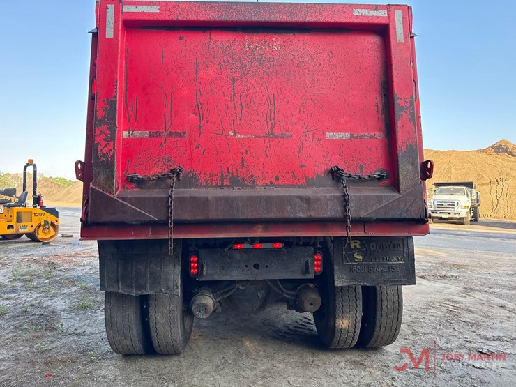 2013-kenworth-t800-image-15