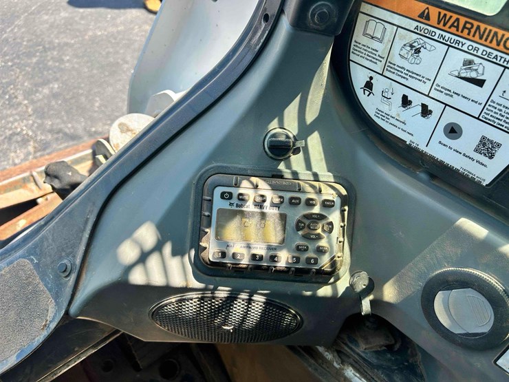 2019-bobcat-t590-image-21