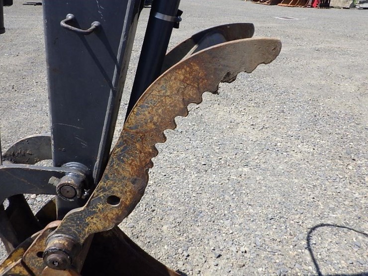 2012-john-deere-60d-image-18