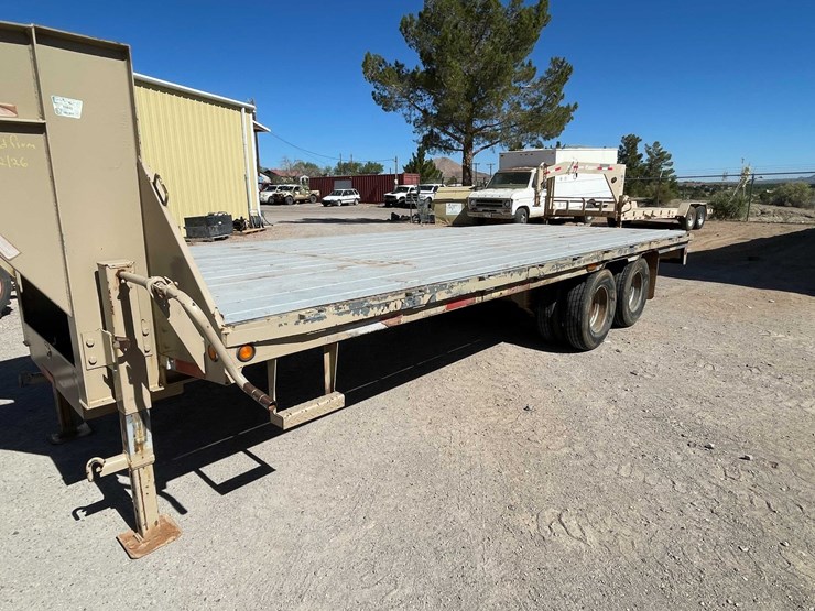 #158-•-2013-big-t-gooseneck-trailer-(has-nm-title)-image-7