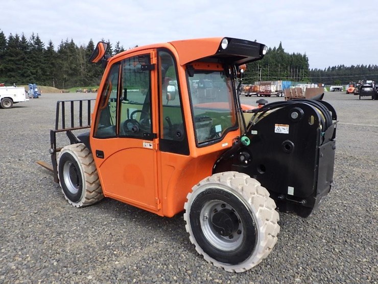 2017-jlg-g5-18a-image-7