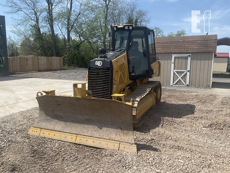 2022-caterpillar-d1-image-8