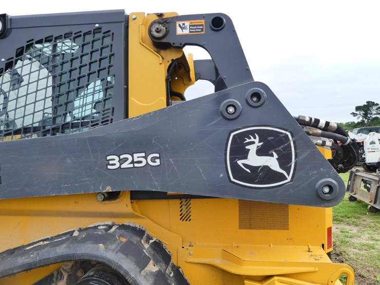 2024-deere-325g-image-8