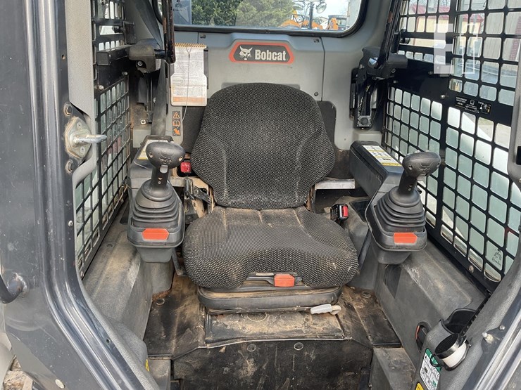 2020-bobcat-t66-image-14