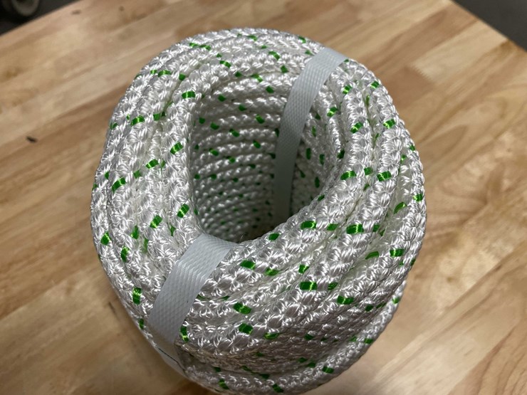 #2557-•-new-3/8"-thick,-100'-of-double-braided-rope-(cw)-image-3
