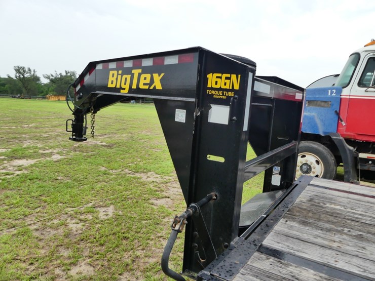 2023-big-tex-16gn-102''x40'-gooseneck-trailer-image-12