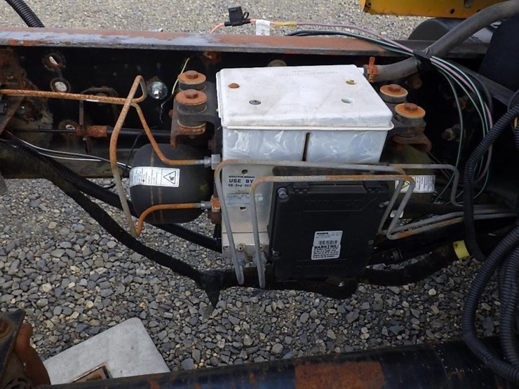 2009-ford-f650-image-15