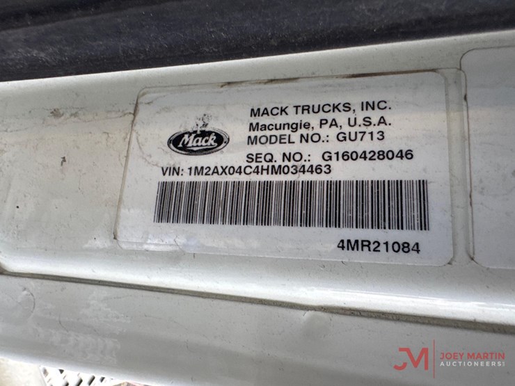 2017-mack-gu713-grantie-tri-axle-dump-truck-image-30