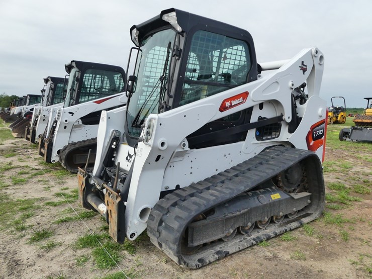 2023-bobcat-t770-image-2