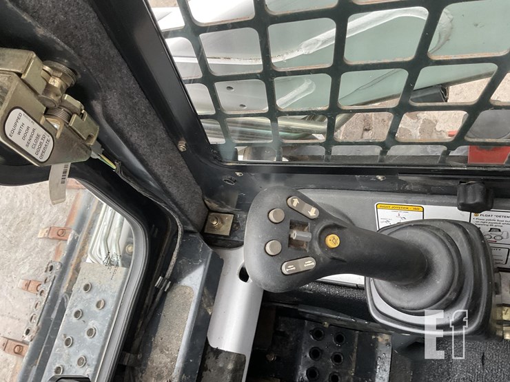 2006-bobcat-s185-image-13