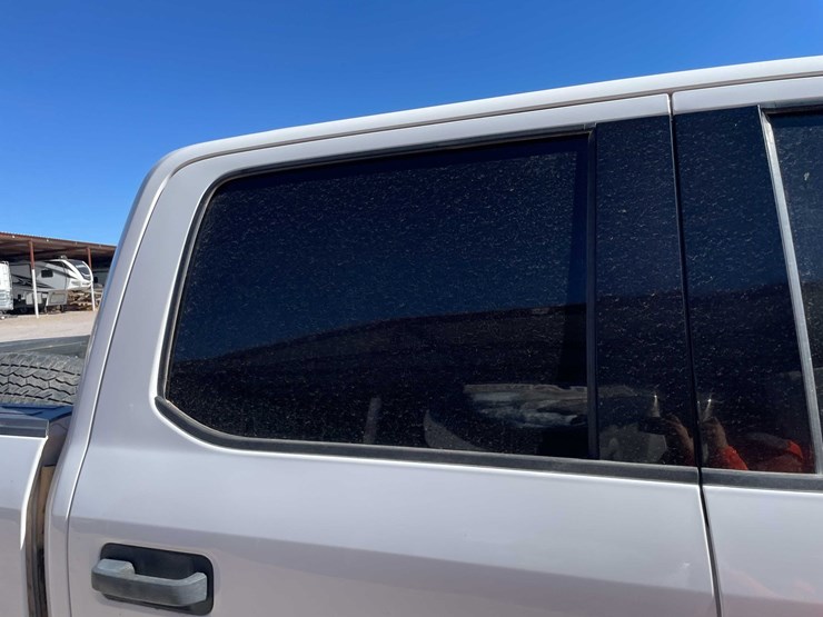 2019-ford-f150-image-30