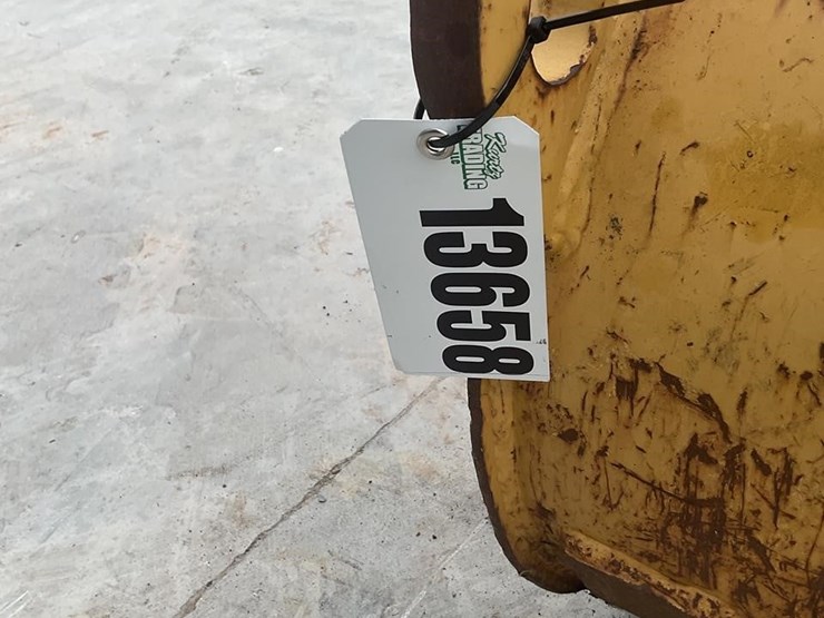 deere-bucket-image-7