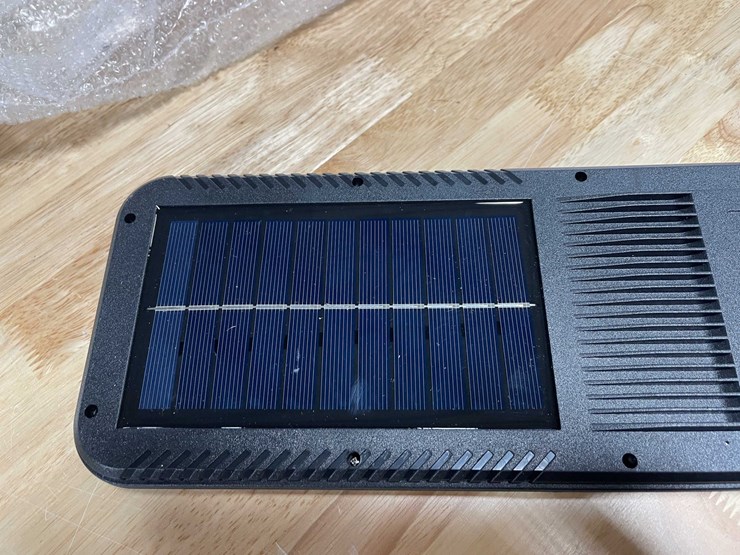 #2566-•-large-led-sensor-style-street-lamp-(cw)-image-11