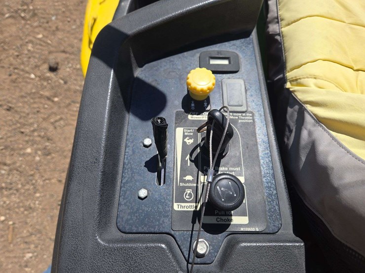2014-john-deere-z535m-image-11