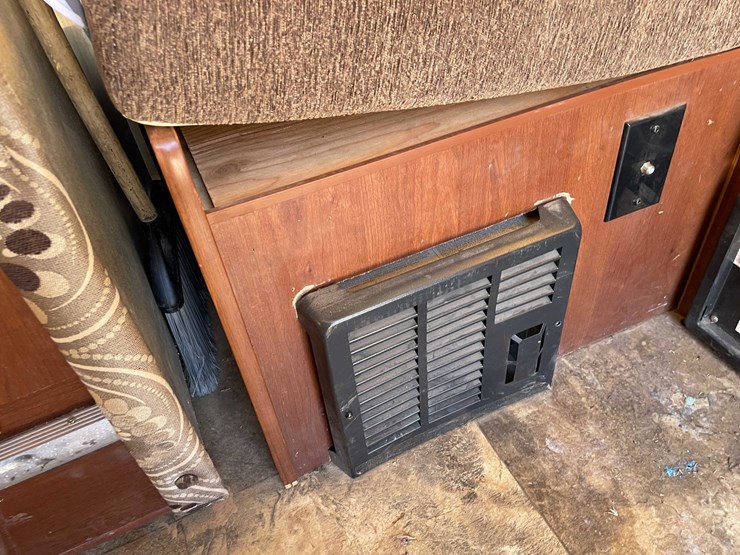 #171-•-2015-rockwood-hw-camper-(has-tx-title)-image-69