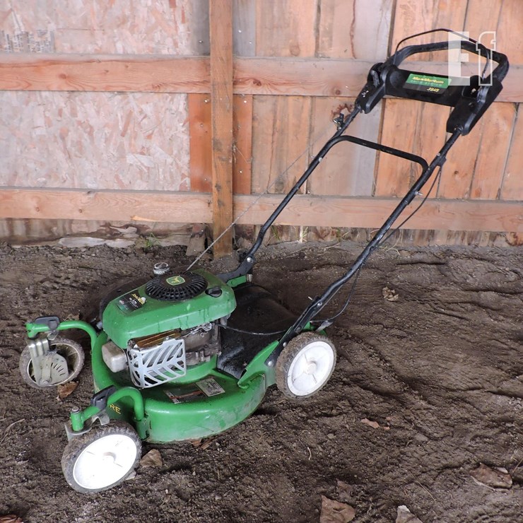JOHN DEERE JS45 SWIVEL WHEEL PUSH MOWER