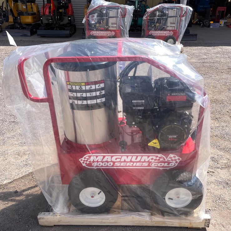 #246 • Magnum 4000 Gold Power Washer
