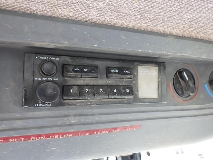 ford-8340-image-47
