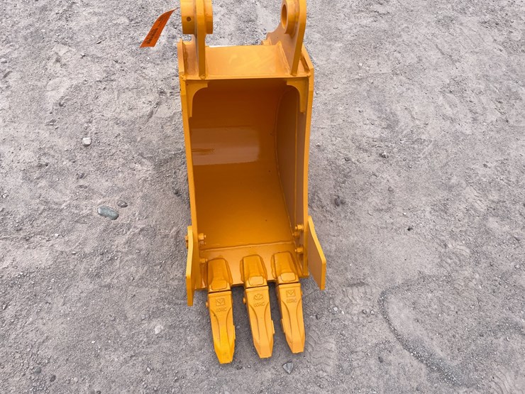 2026-caterpillar-305-image-9