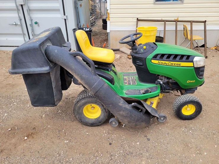 john-deere-d140-image-4