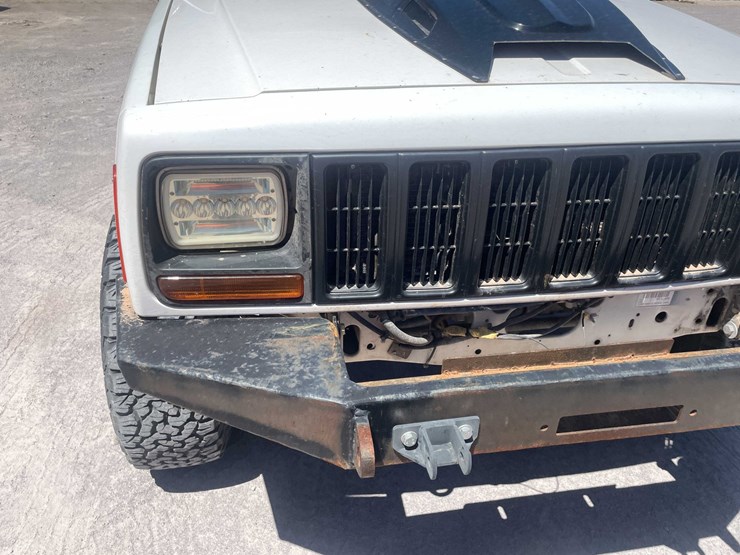 #152-•-2000-jeep-4x4-(has-tx-rebuilt-salvage-title)-image-19