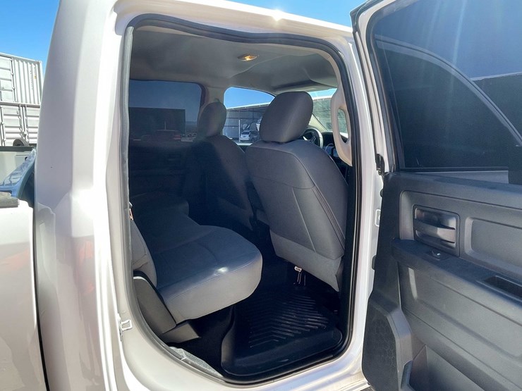 2016-dodge-2500-image-62