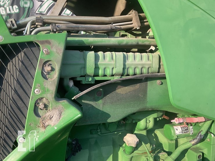 2013-john-deere-8310r-image-18