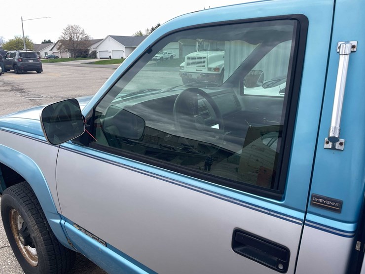 #1476-•-1993-chevy-3/4-ton-truck-(has-wi-title)(of)-image-29