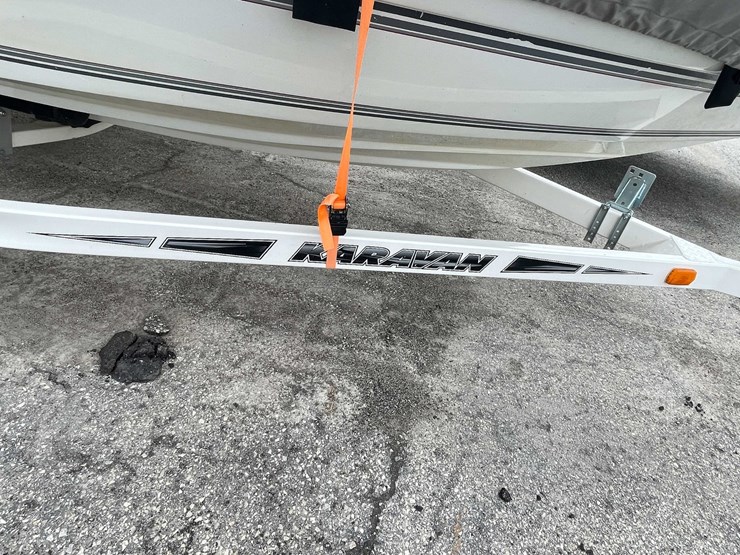 #1489-•-1991-17'-renker-fiberglass-boat-(has-wi-title)-image-30