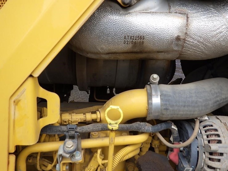 2016-deere-650k-image-26