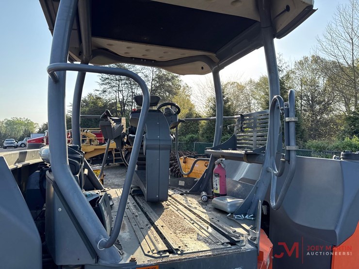 2019-hamm-hd+120i-double-drum-roller-image-19